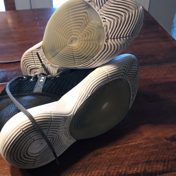 NIKE ZOOM RIZE Men’s Hi Tops - Picture 13 of 13